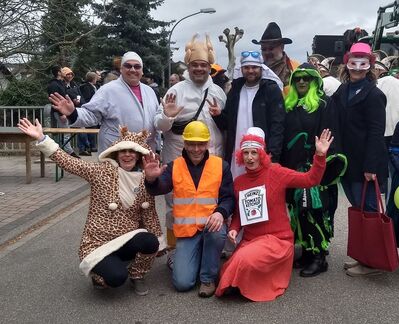 Wir beim Umzug in Karlsdorf