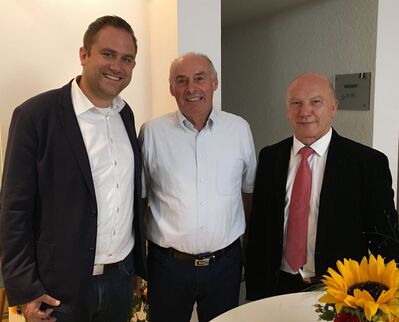 v.l.n.r. Vorsitzender Uwe Presler, Alt-Gemeinderat Erich Höllmüller, Neu-Gemeinderat Rüdiger Kinsch