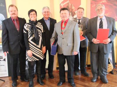 v.l.n.r. Heinz E. Roser, Angelika Konstandin, Rüdiger Farr, Heinz Arnold, Reiner Kunzmann, Volker Schreeb