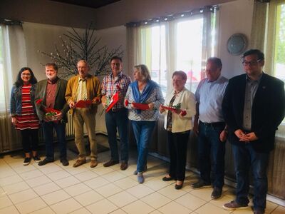 Ulrike Lechnauer-Müller, Rolf Schnitzler, Hans-Joachim Gottschalk, Fam. Becker, Luise Quarata, OB Heiler, Emmert (vlnr)